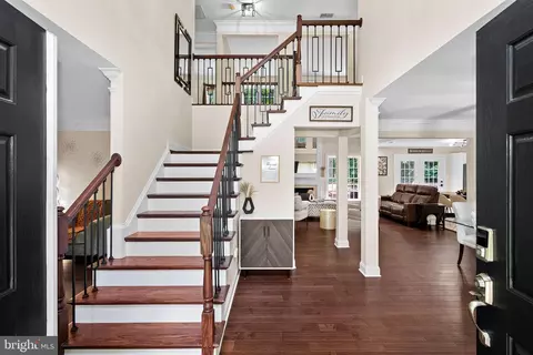 Entry Way - 7214 Calamo St, Springfield, VA 22150 photo 1 of 19