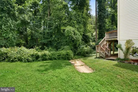 Exterior - 7214 Calamo St, Springfield, VA 22150 photo 9 of 12