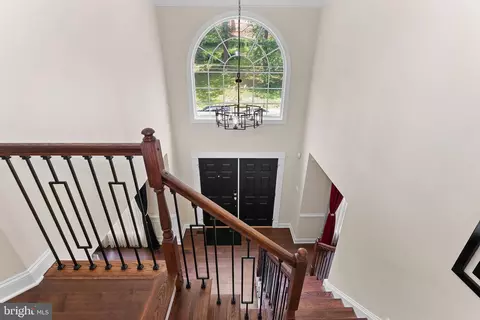 Entry Way - 7214 Calamo St, Springfield, VA 22150 photo 12 of 19