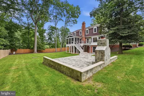 Exterior - 2604 Mountain Laurel Pl, Reston, VA 20191 photo 11 of 12