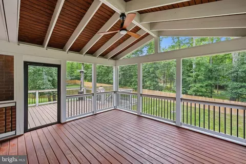 Exterior - 2604 Mountain Laurel Pl, Reston, VA 20191 photo 4 of 12