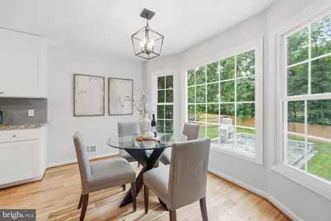 Dining - 2604 Mountain Laurel Pl, Reston, VA 20191 photo 3 of 4