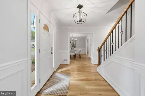 Entry Way - 2604 Mountain Laurel Pl, Reston, VA 20191 photo 3 of 10