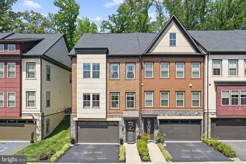 7774 Belvale Dr, Alexandria, VA 22315
