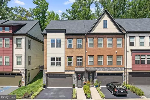 7774 Belvale Dr, Alexandria, VA 22315