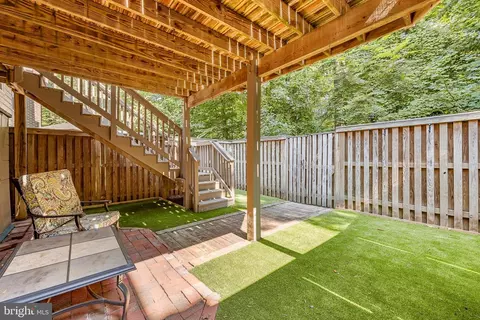 Exterior - 6317 Buffie Ct, Burke, VA 22015 photo 2 of 8