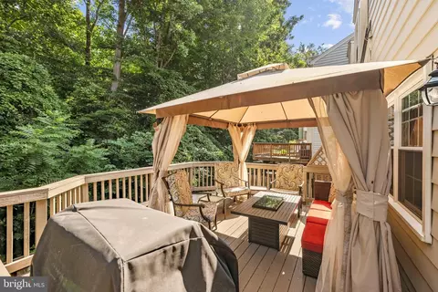 Exterior - 6317 Buffie Ct, Burke, VA 22015 photo 6 of 8