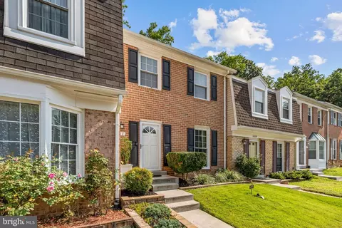 Exterior - 6317 Buffie Ct, Burke, VA 22015 photo 7 of 8