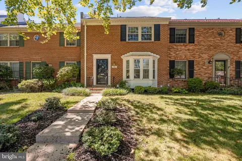 Exterior - 8413 Forrester Blvd, Springfield, VA 22152 photo 7 of 7
