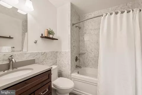 Bath - 8413 Forrester Blvd, Springfield, VA 22152 photo 2 of 2