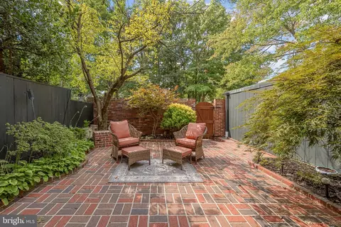 Exterior - 8413 Forrester Blvd, Springfield, VA 22152 photo 1 of 7
