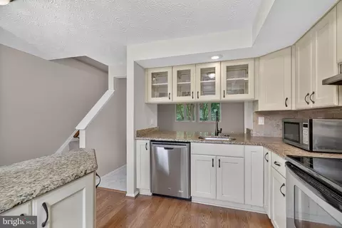 Kitchen - 6313 Sunset Ter, Springfield, VA 22153 photo 4 of 4