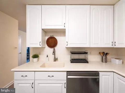 Kitchen - 1795 Westwind Way #51, Mclean, VA 22102 photo 1 of 2