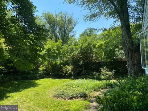 Exterior - 1633 Dempsey St, Mclean, VA 22101 photo 13 of 13