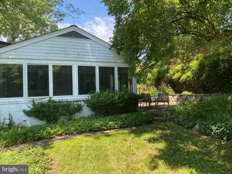 Exterior - 1633 Dempsey St, Mclean, VA 22101 photo 5 of 13