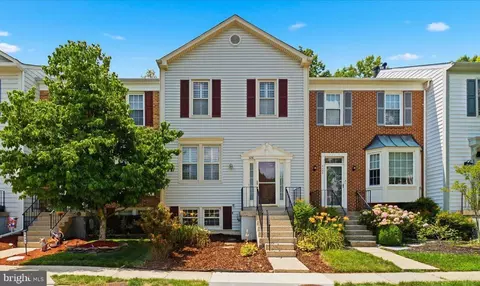 6090 Joust Ln, Alexandria, VA 22315
