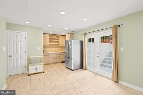 Other - 9201 Beachway Ln, Springfield, VA 22153 photo 12 of 18