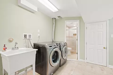 Other - 9201 Beachway Ln, Springfield, VA 22153 photo 10 of 18