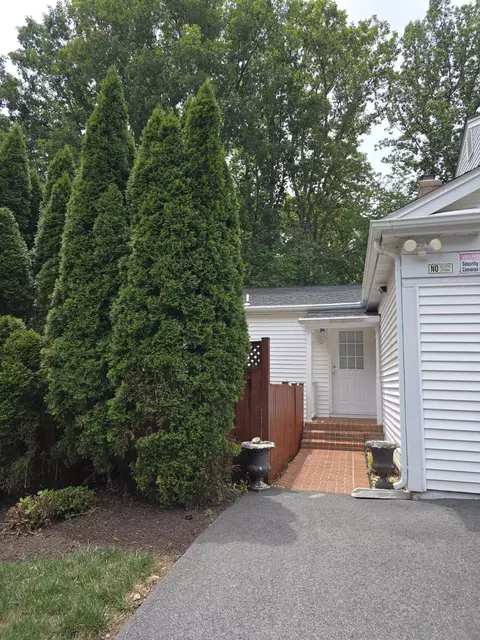 Exterior - 9201 Beachway Ln, Springfield, VA 22153 photo 7 of 19
