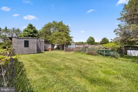 Exterior - 14917 A Compton Rd, Centreville, VA 20121 photo 6 of 8