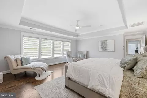 Bedroom - 6810 Broyhill St, Mclean, VA 22101 photo 3 of 9