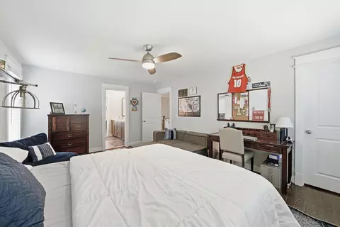 Bedroom - 6810 Broyhill St, Mclean, VA 22101 photo 5 of 9