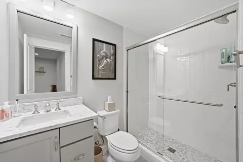 Bath - 6810 Broyhill St, Mclean, VA 22101 photo 6 of 6
