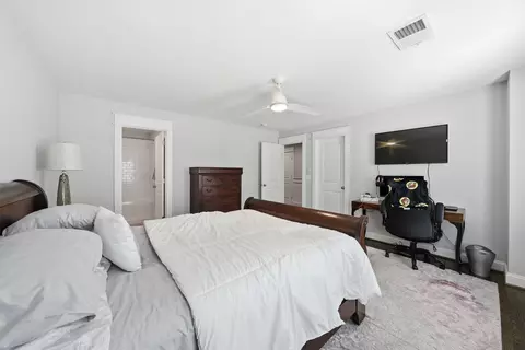 Bedroom - 6810 Broyhill St, Mclean, VA 22101 photo 7 of 9