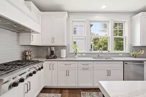 Kitchen - 6810 Broyhill St, Mclean, VA 22101 photo 3 of 5