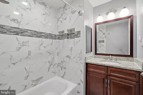 Bath - 8237 Smithfield Ave, Springfield, VA 22152 photo 2 of 2