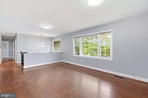 Living - 8237 Smithfield Ave, Springfield, VA 22152 photo 1 of 6