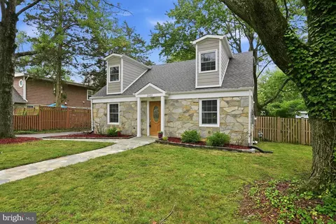 2503 Popkins Ln, Alexandria, VA 22306