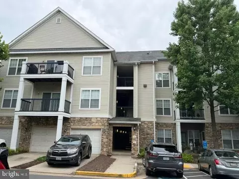 5172 M William Colin Ct #M, Centreville, VA 20120