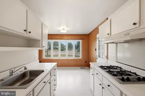 Kitchen - 6426 Deepford St, Springfield, VA 22150 photo 1 of 4