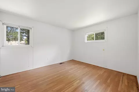 Bedroom - 6426 Deepford St, Springfield, VA 22150 photo 1 of 4