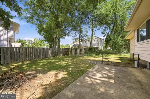 Exterior - 6426 Deepford St, Springfield, VA 22150 photo 2 of 3