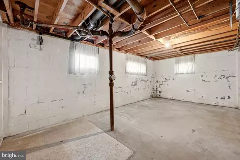 Other - 6426 Deepford St, Springfield, VA 22150 photo 5 of 10
