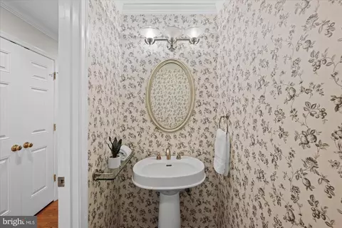 Other - 1322 Timberly Ln, Mclean, VA 22102 photo 17 of 38