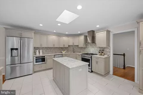 Other - 1322 Timberly Ln, Mclean, VA 22102 photo 12 of 38