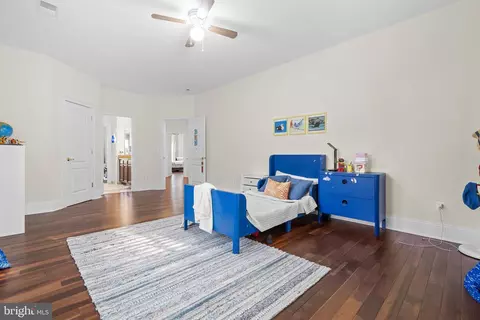 Bedroom - 7532 Red Hill Dr, Springfield, VA 22153 photo 12 of 15