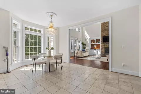 Dining - 7532 Red Hill Dr, Springfield, VA 22153 photo 4 of 5