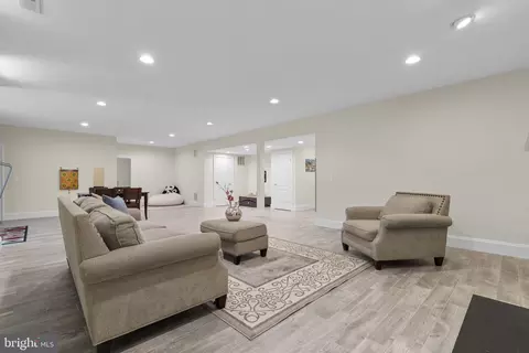 Living - 7532 Red Hill Dr, Springfield, VA 22153 photo 6 of 6