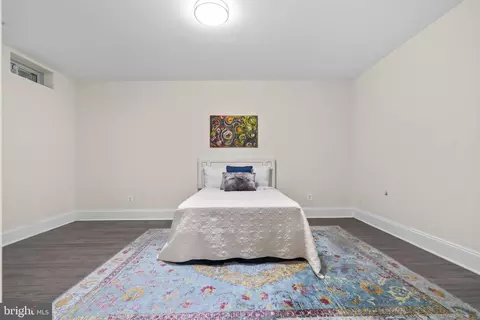 Bedroom - 7532 Red Hill Dr, Springfield, VA 22153 photo 14 of 15