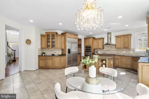 Kitchen - 7532 Red Hill Dr, Springfield, VA 22153 photo 10 of 10