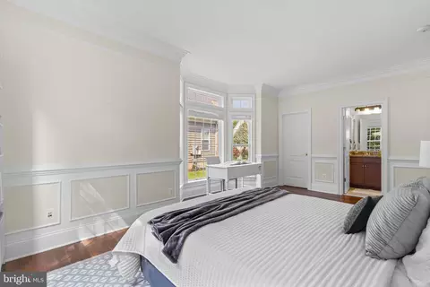 Bedroom - 7532 Red Hill Dr, Springfield, VA 22153 photo 3 of 15