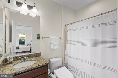 Bath - 7532 Red Hill Dr, Springfield, VA 22153 photo 1 of 3
