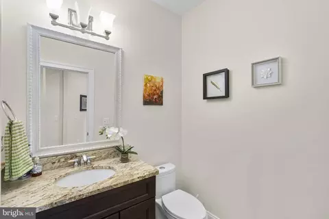 Entry Way - 7532 Red Hill Dr, Springfield, VA 22153 photo 6 of 10