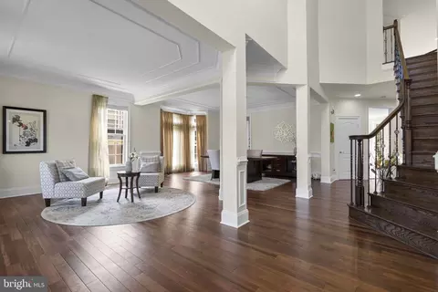Entry Way - 7532 Red Hill Dr, Springfield, VA 22153 photo 3 of 10