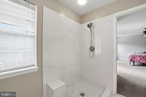 Bath - 6355 Willowfield Way, Springfield, VA 22150 photo 2 of 3