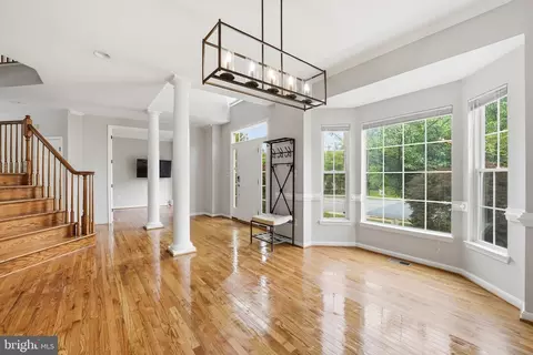 Entry Way - 6355 Willowfield Way, Springfield, VA 22150 photo 5 of 14